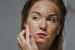Лущиться шкіра на обличчі - що робити?